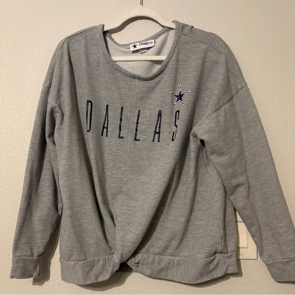 Dallas Cowboys Football Gray Twist Front Crew Neck Sweatshirt Womens L